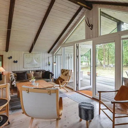 Dom wakacyjny Awesome In W/ Wifi And 3 Bedrooms